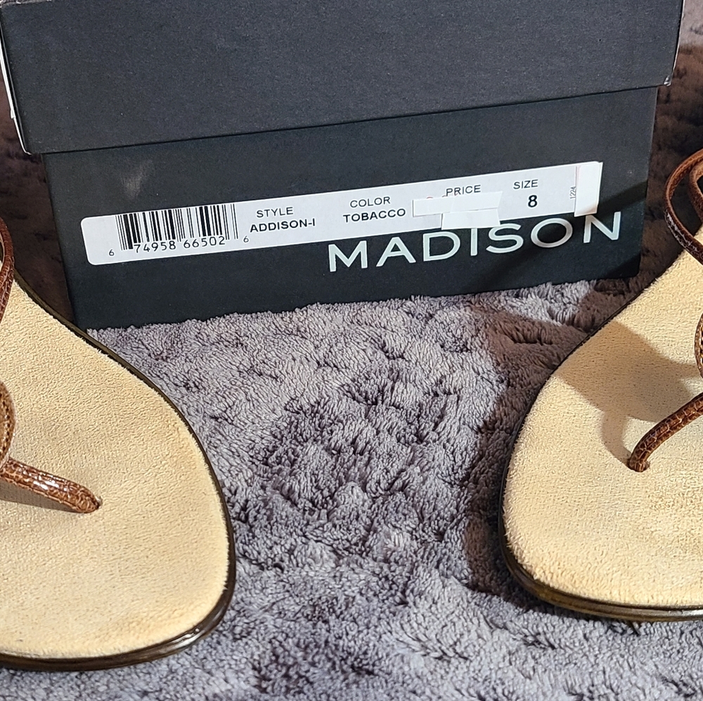 Madison Addison-l tobacco size 8 sandal - Picture 10 of 10